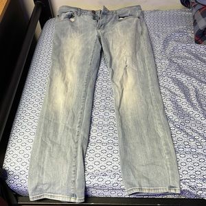 American eagle jeans light washed